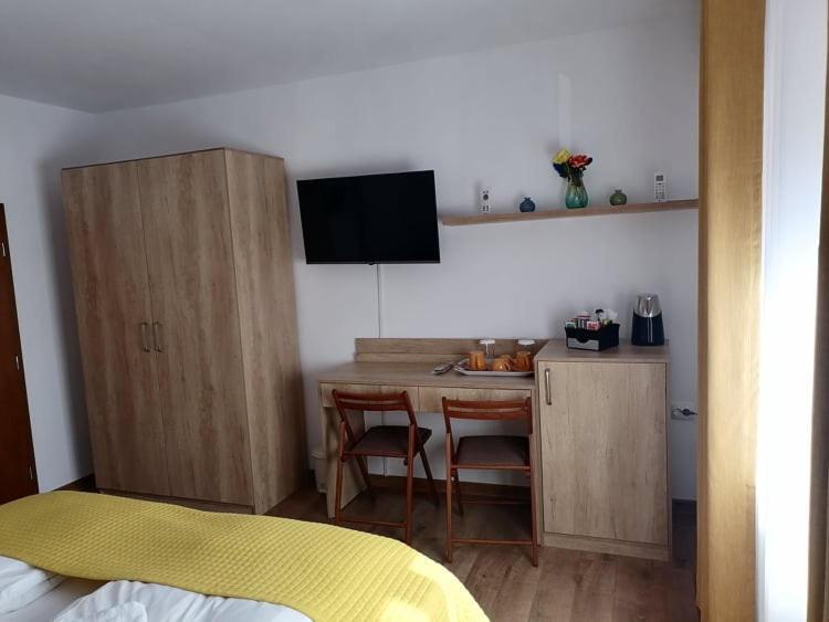 Happy House Appartement Hunedoara Buitenkant foto