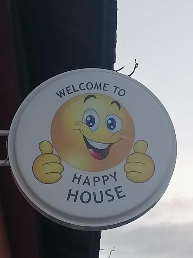 Happy House Appartement Hunedoara Buitenkant foto